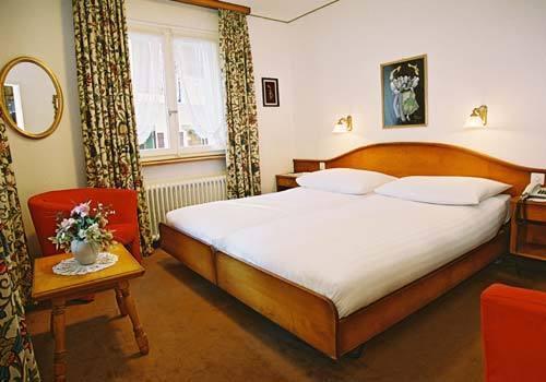 Hotel Haus Darioli Zermatt Zimmer foto